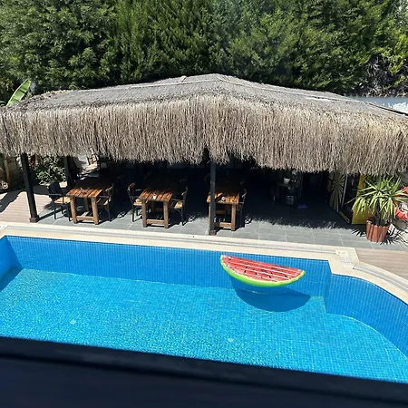 Pupa Alacati Butik *