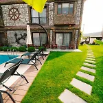 Pupa Alaçatı Butik Hotel